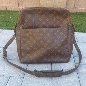 Authentic Louis Vuitton Vintage Monogram Canvas Marceau GM Messenger Bag